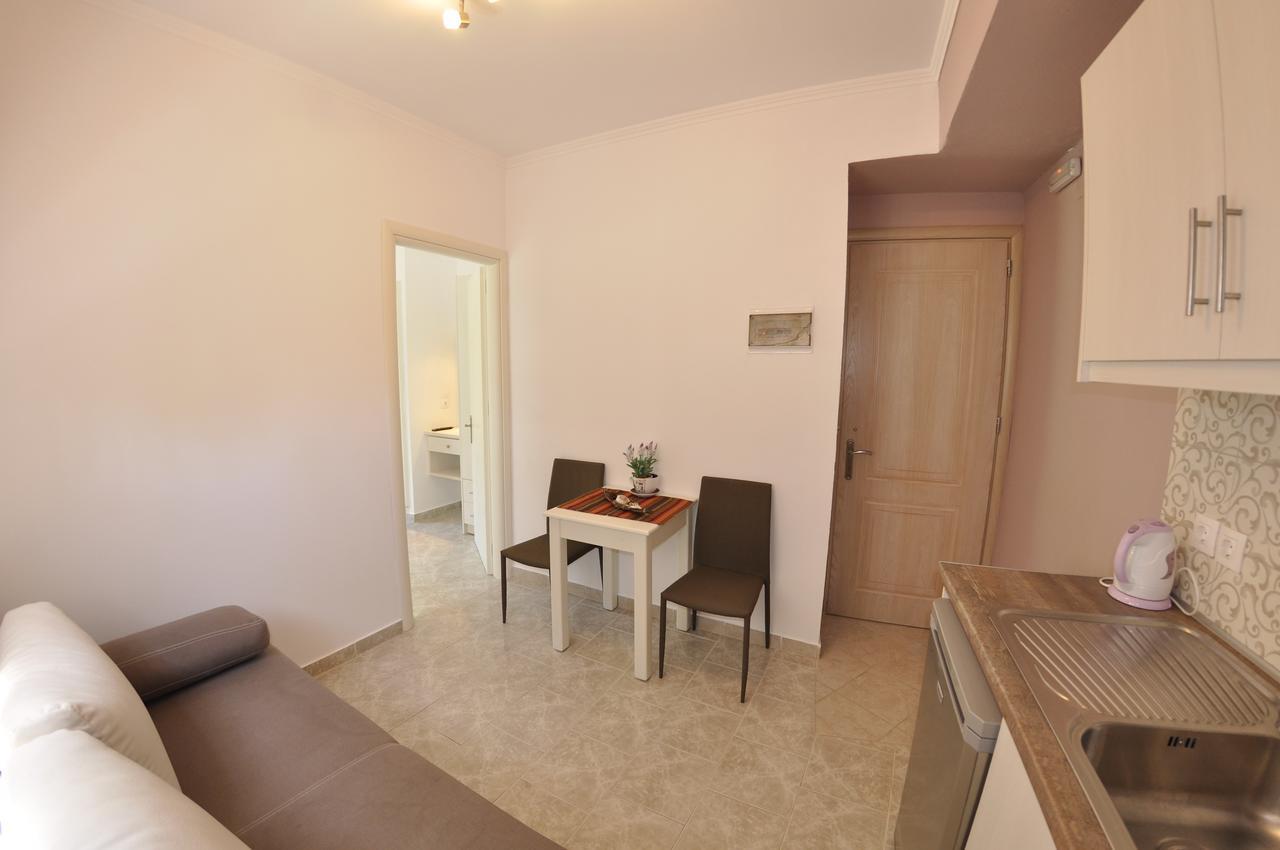 Angels Pool Studios And Apartments Paleokastritsa Bagian luar foto